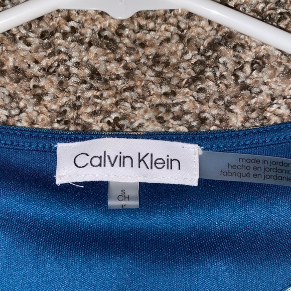 Calvin Klein Teal Floral Short Sleeve Top - Picture 2 of 4